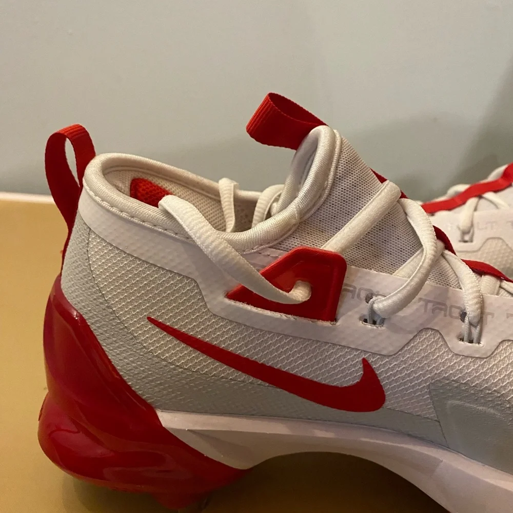 Nike Men’s 7 Force Zoom Trout 9 Elite Baseball Cleats Red/White FB2906-101 NEW - Picture 2 of 7
